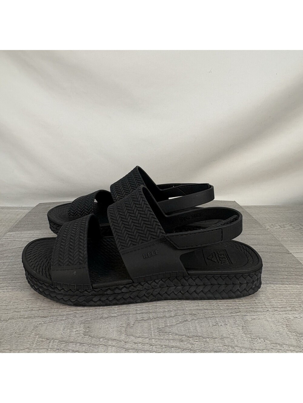 Reef Water Vista Higher Platform Sandals Black Size 9